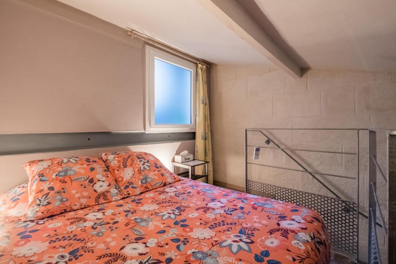 Studio En Duplex-Aircon-Terrasse-Parking-Calme Bordeaux Bagian luar foto